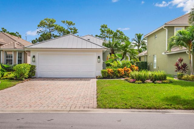 3665 NW Deer Oak Drive, Jensen Beach, FL 34957