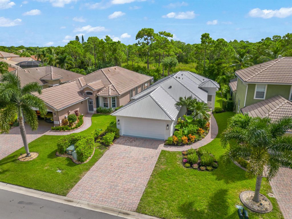 3665 NW Deer Oak Drive, Jensen Beach, FL 34957