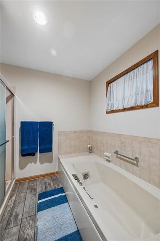 13875 W 67th Street, Shawnee, KS 66216