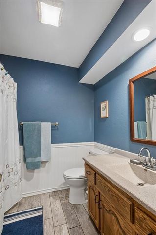 13875 W 67th Street, Shawnee, KS 66216