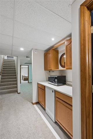 13875 W 67th Street, Shawnee, KS 66216