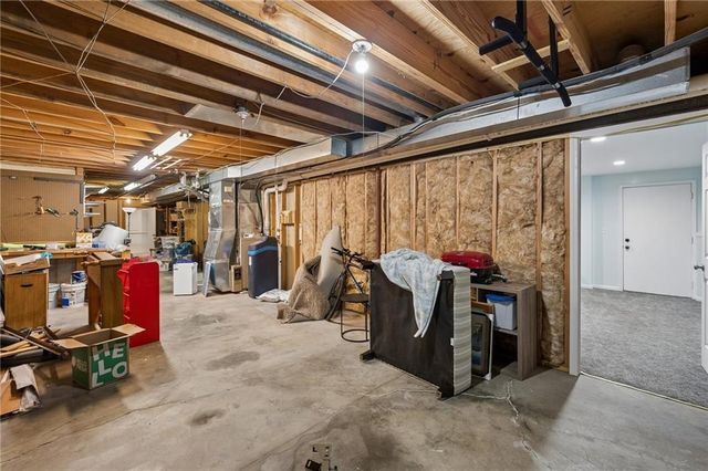 13875 W 67th Street, Shawnee, KS 66216