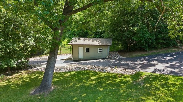 13875 W 67th Street, Shawnee, KS 66216