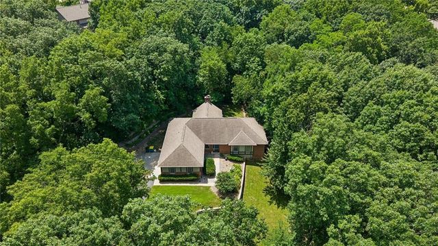 13875 W 67th Street, Shawnee, KS 66216