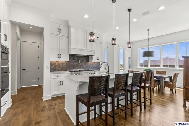 12350 Edward Street, Papillion, NE 68046