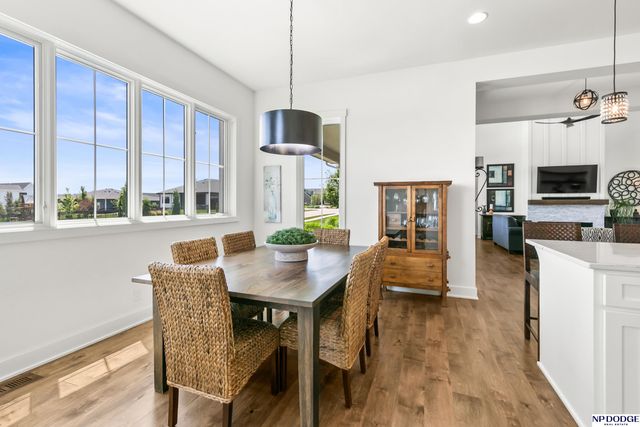 12350 Edward Street, Papillion, NE 68046