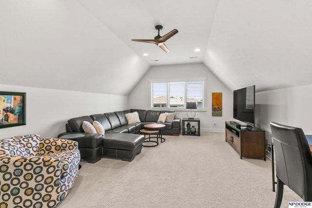 12350 Edward Street, Papillion, NE 68046