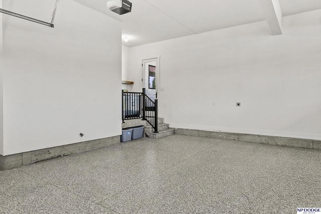 12350 Edward Street, Papillion, NE 68046