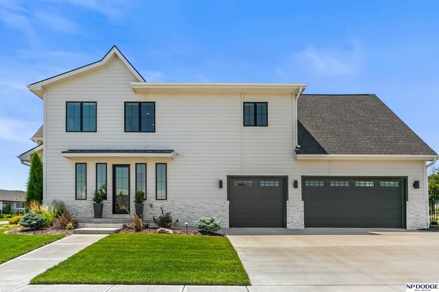 12350 Edward Street, Papillion, NE 68046