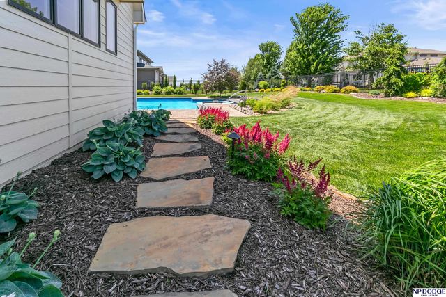 12350 Edward Street, Papillion, NE 68046