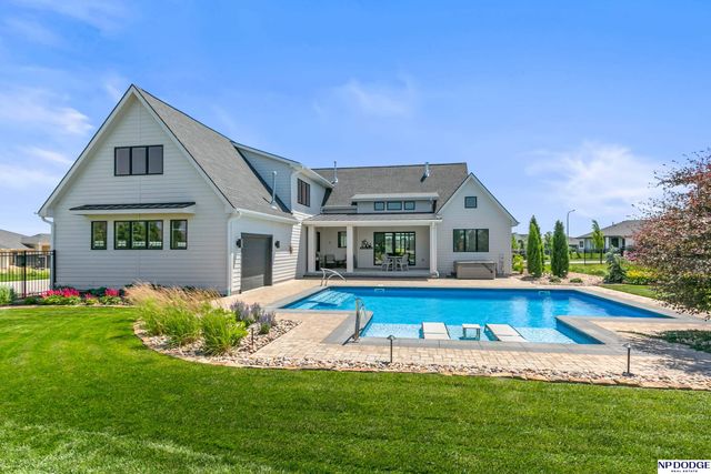 12350 Edward Street, Papillion, NE 68046