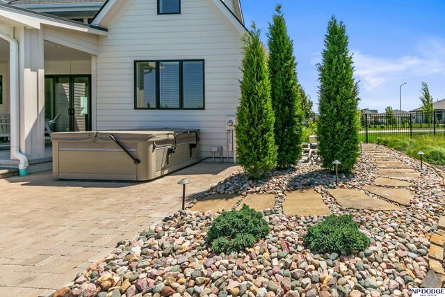 12350 Edward Street, Papillion, NE 68046