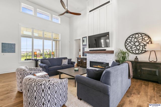 12350 Edward Street, Papillion, NE 68046