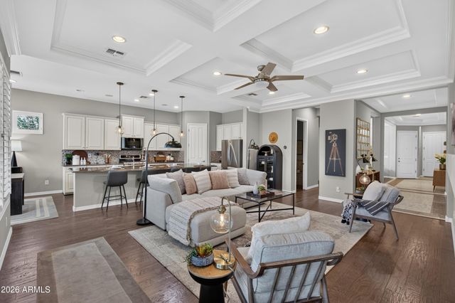 2883 E RIDGEWOOD Lane, Gilbert, AZ 85298
