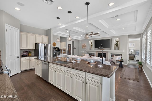 2883 E RIDGEWOOD Lane, Gilbert, AZ 85298