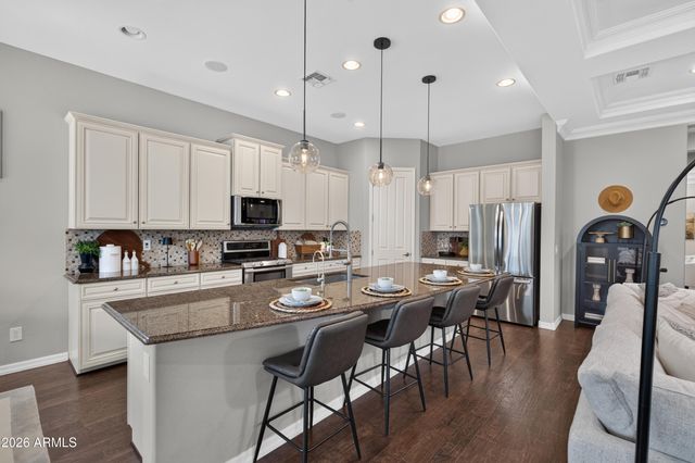 2883 E RIDGEWOOD Lane, Gilbert, AZ 85298