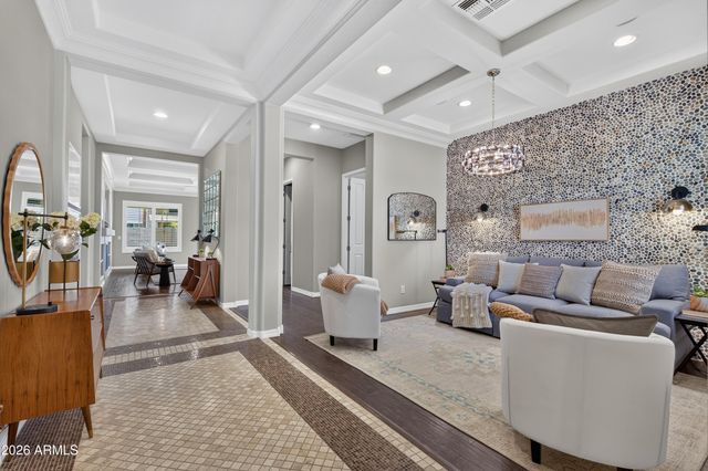 2883 E RIDGEWOOD Lane, Gilbert, AZ 85298