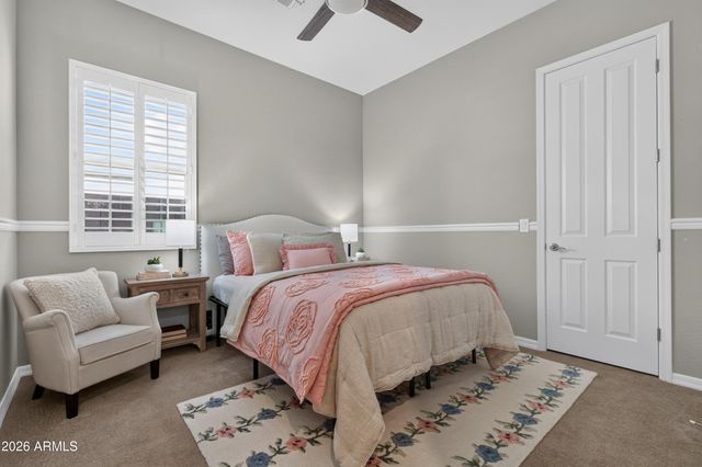 2883 E RIDGEWOOD Lane, Gilbert, AZ 85298