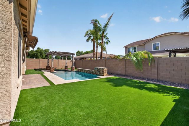 2883 E RIDGEWOOD Lane, Gilbert, AZ 85298
