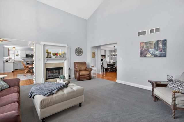 481 Kingston Drive, New Lenox, IL 60451