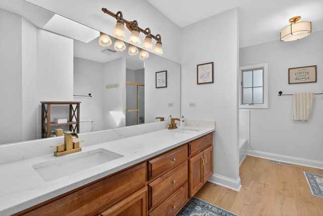 481 Kingston Drive, New Lenox, IL 60451