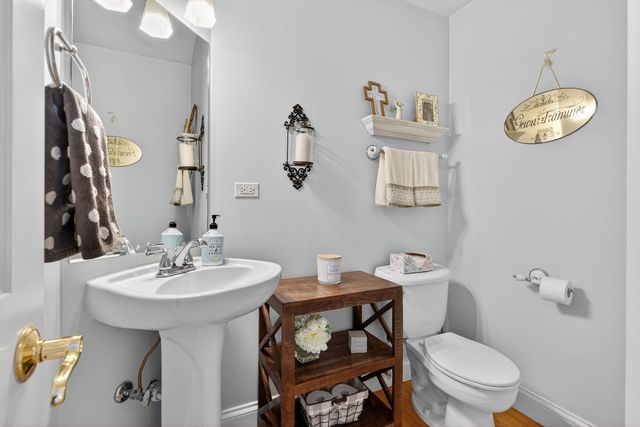 481 Kingston Drive, New Lenox, IL 60451