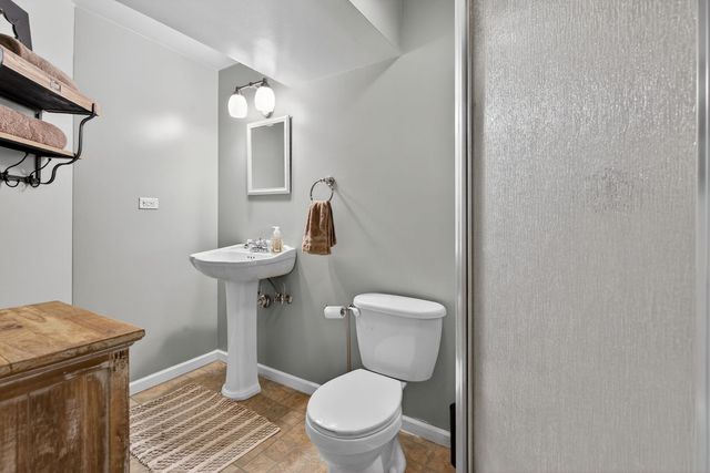 481 Kingston Drive, New Lenox, IL 60451