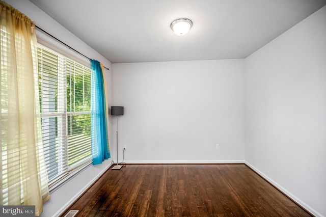 121 FORBES ST, Fredericksburg, VA 22405