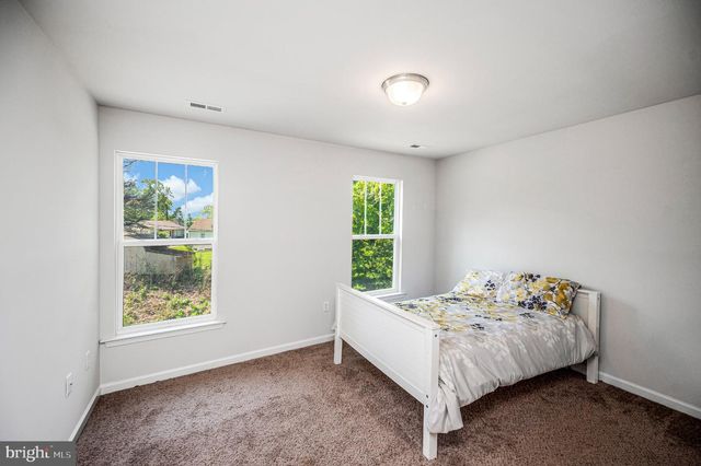 121 FORBES ST, Fredericksburg, VA 22405