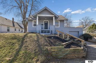4855 Maple Street, Omaha, NE 68104