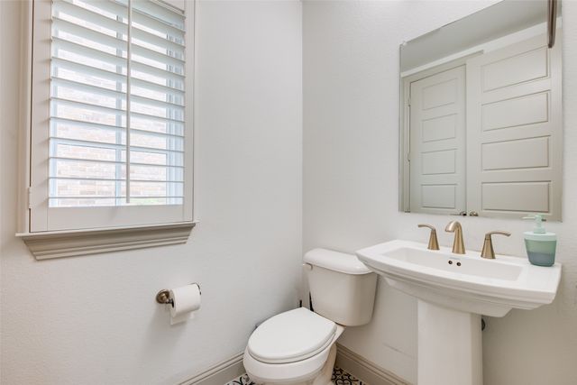7124 Soto Street, Dallas, TX 75223