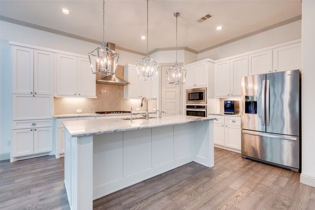7124 Soto Street, Dallas, TX 75223