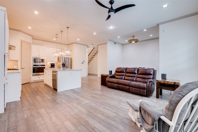 7124 Soto Street, Dallas, TX 75223