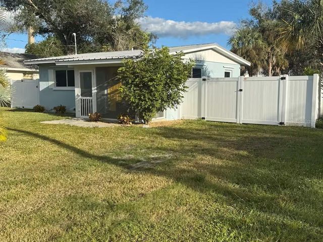 525 SHOWALTER AVENUE, Punta Gorda, FL 33950