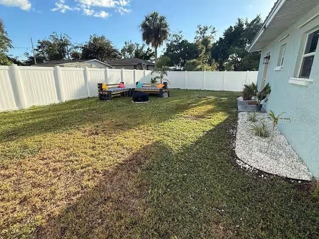 525 SHOWALTER AVENUE, Punta Gorda, FL 33950