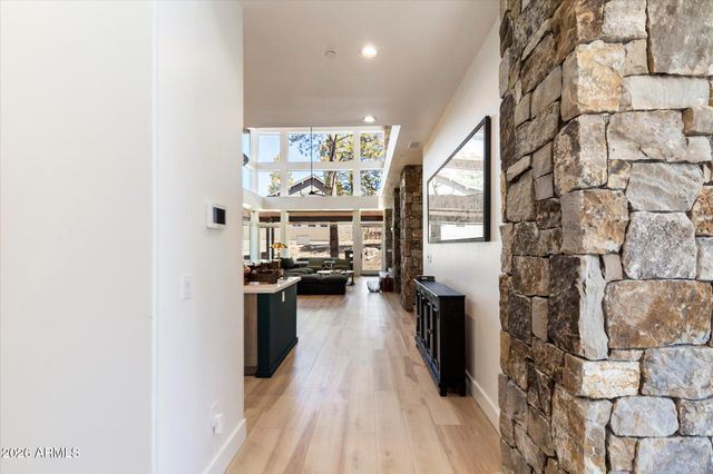 3560 S Clubhouse Circle, Flagstaff, AZ 86005