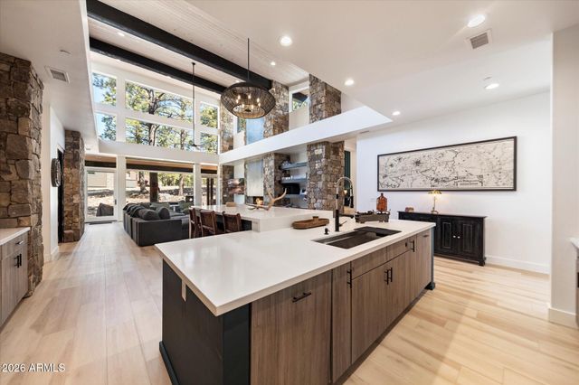 3560 S Clubhouse Circle, Flagstaff, AZ 86005