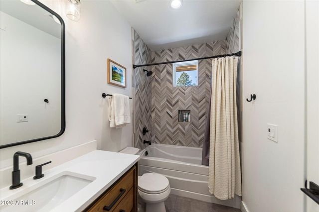 3560 S Clubhouse Circle, Flagstaff, AZ 86005