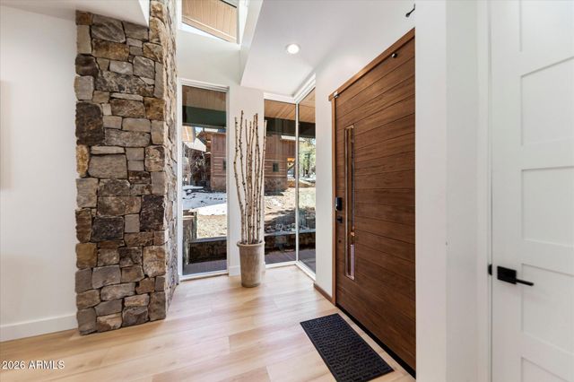 3560 S Clubhouse Circle, Flagstaff, AZ 86005