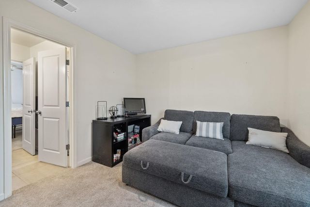 1011 E Russell Avenue, Visalia, CA 93292