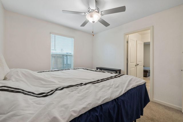 1011 E Russell Avenue, Visalia, CA 93292