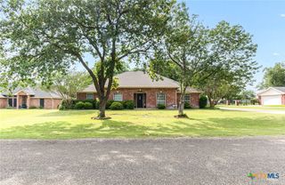 1806 Chisholm Trail, Salado, TX 76571