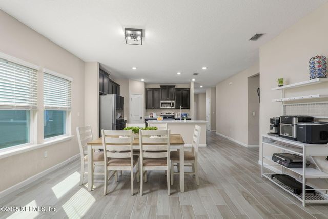 9556 LOVAGE Lane, Jacksonville, FL 32219