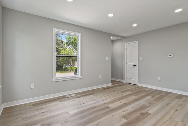 341 Woodland Avenue, Columbus, OH 43203