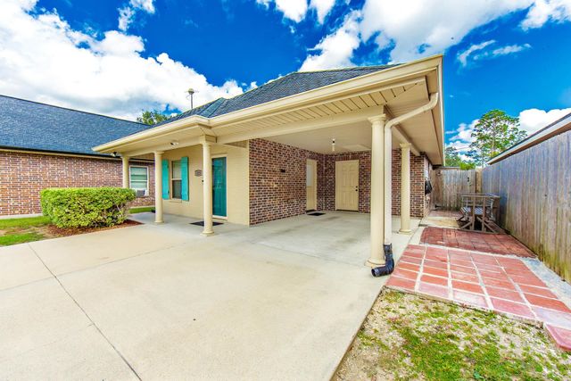 123 Sea Blue Lane, Gray, LA 70359