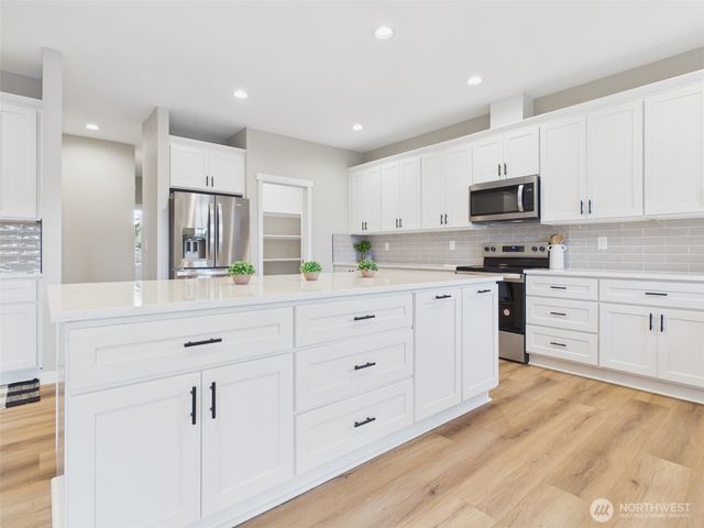 9401 355th Street S, Roy, WA 98558