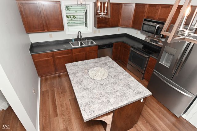 2273 Bridlewood Drive, Franklin, IN 46131