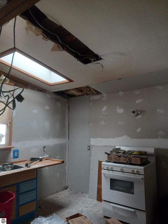 Image 5 of property listing at 208 E Main Street, Hale, MI 48739