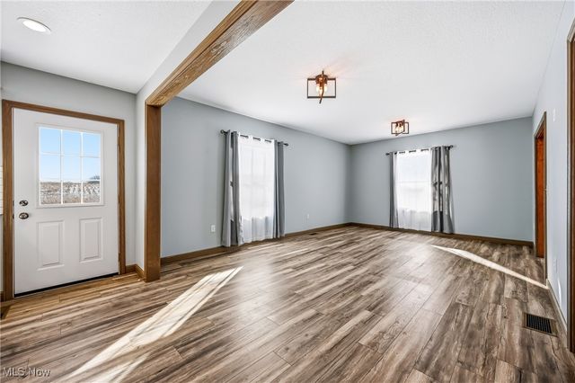 5570 W Garfield Road, Salem, OH 44460