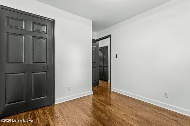 1119 Ireland Dr, Louisville, KY 40219